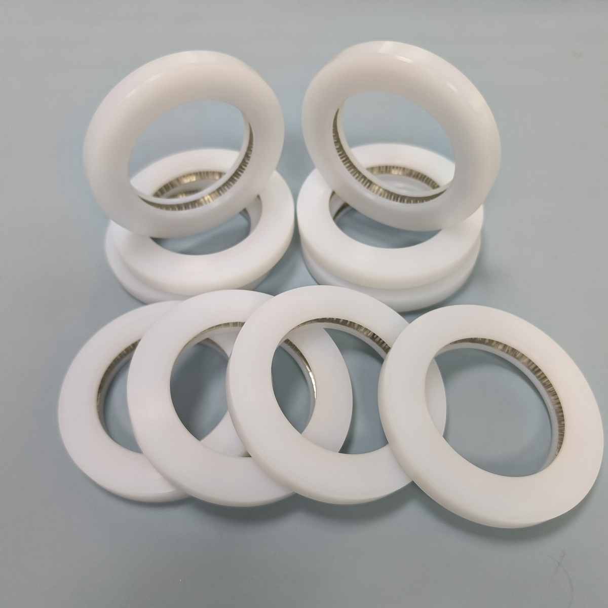 端面内向泛塞封