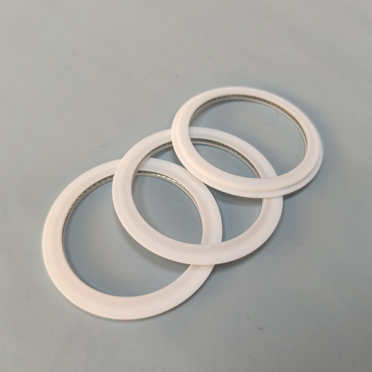 端面内向泛塞封