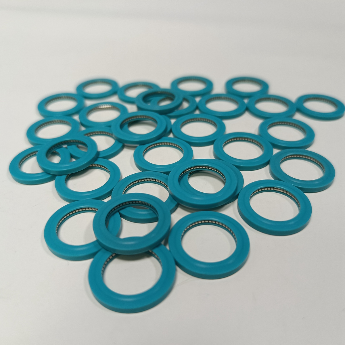 端面内向泛塞封